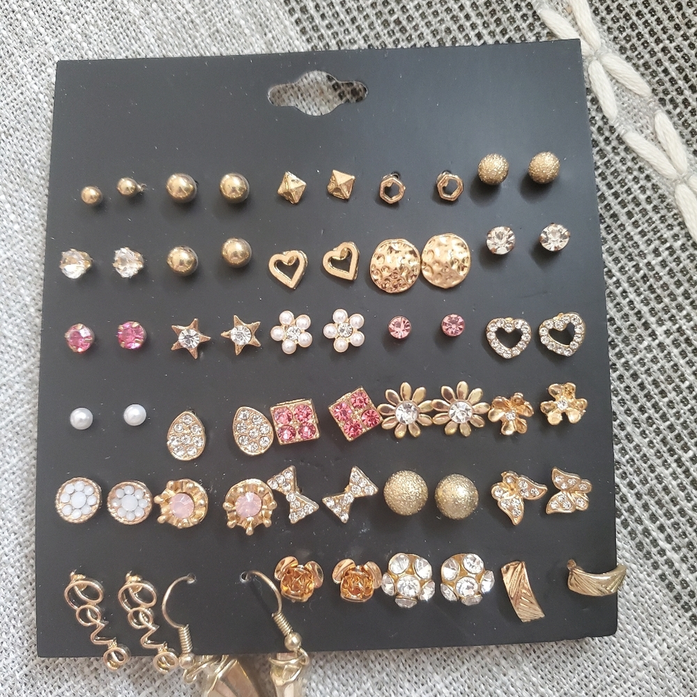 Brand new earrings. - Picture 2 of 2